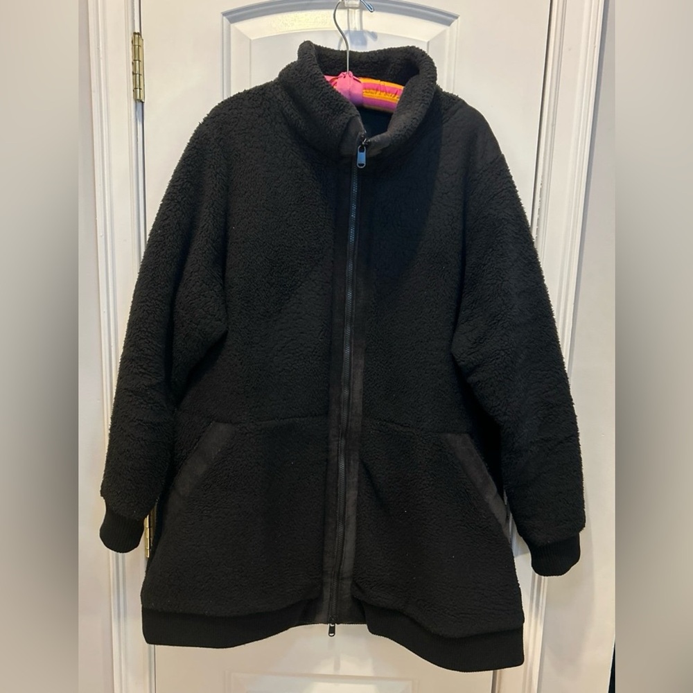 EUC Athleta Long Tugga Sherpa Jacket 2x- black